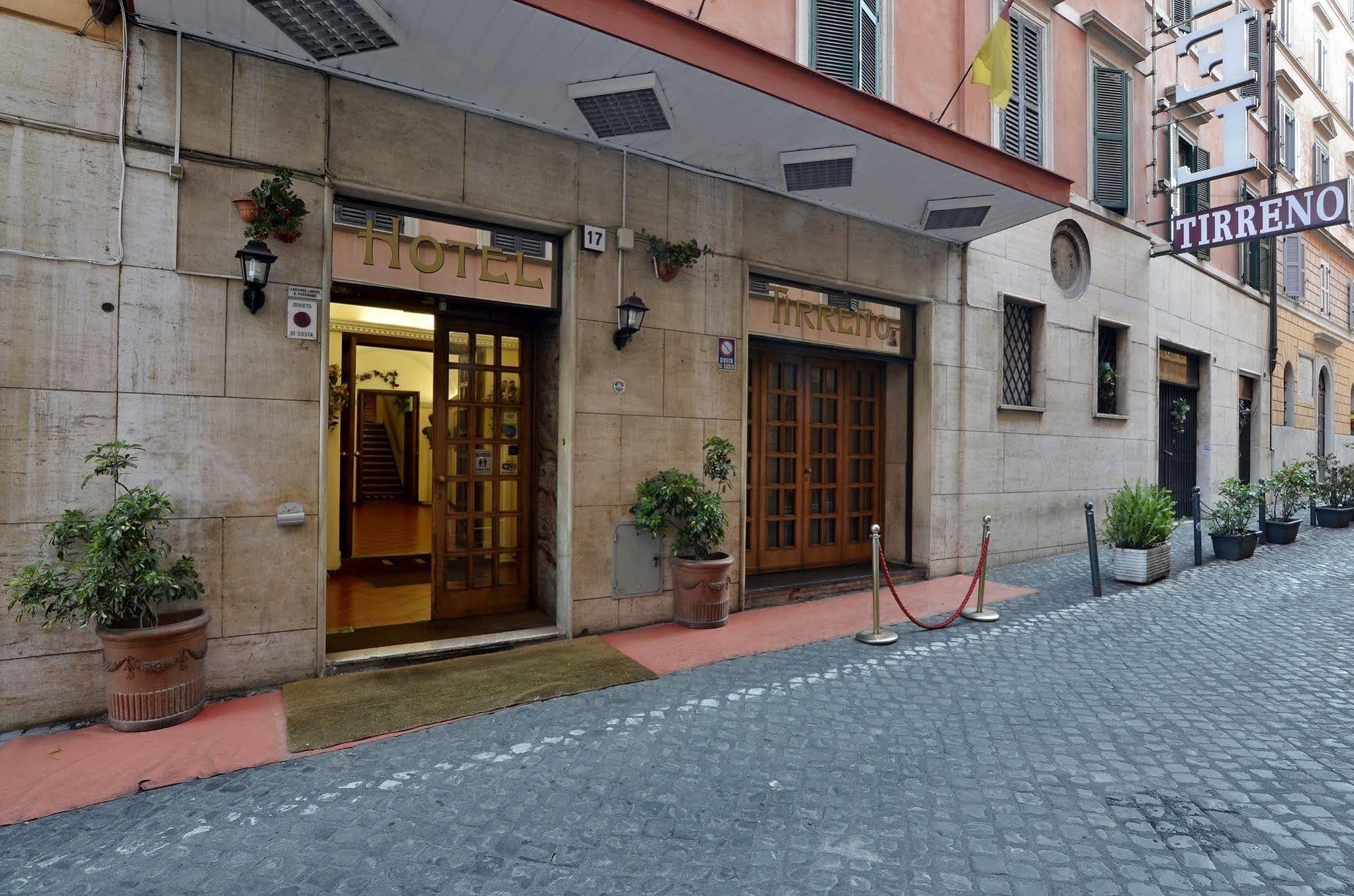 Tirreno Hotell 3*